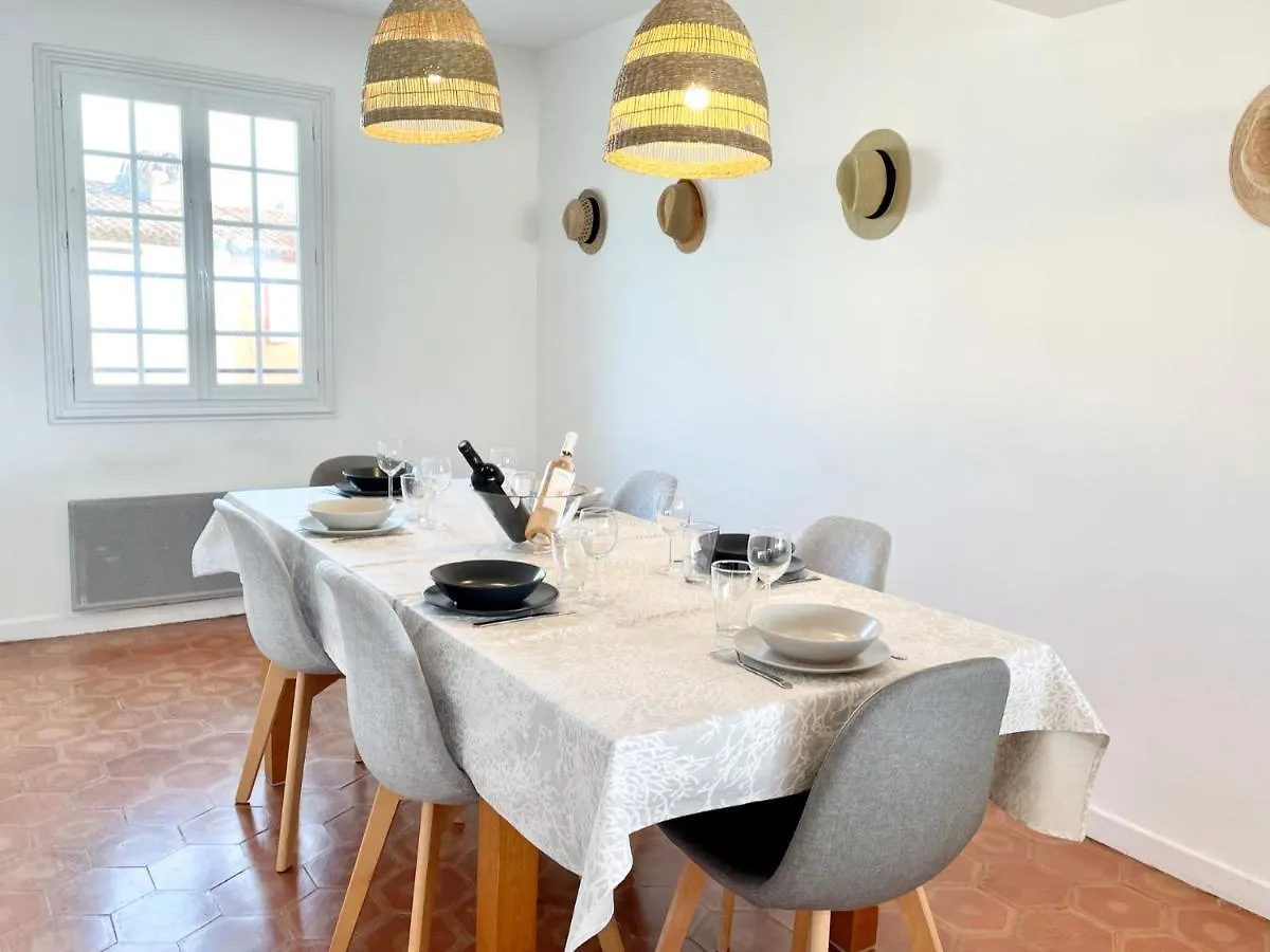 L'Octogone Apartment Grimaud 0*,