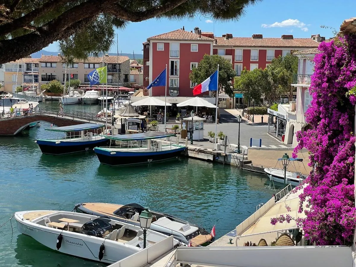 L'Octogone Apartment Grimaud 0*,